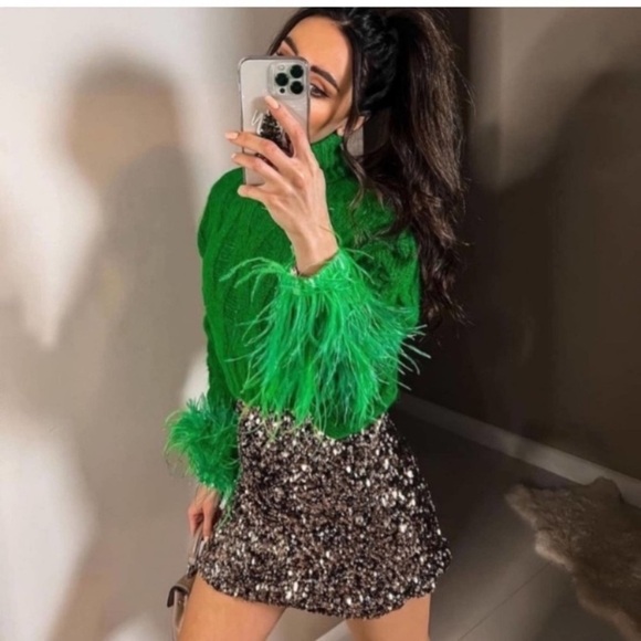 NWT ZARA SEQUINS MINI SKIRT Gold XS - Picture 1 of 14